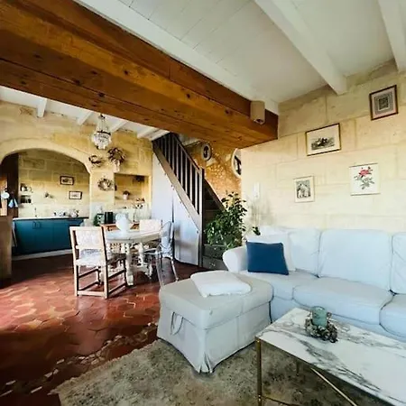 Charmante Maison Proche Bordeaux Tauriac (Gironde)