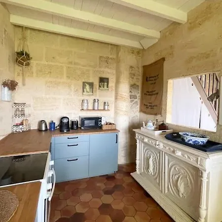 Charmante Maison Proche Bordeaux Holiday home *