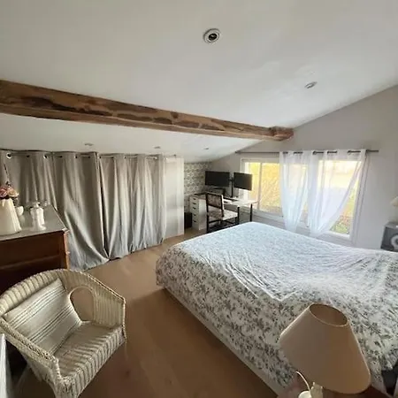 Charmante Maison Proche Bordeaux Holiday home Tauriac (Gironde)